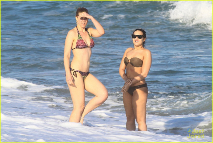 normal_001 (4) - ABC - Demi - At the beach in Brazil