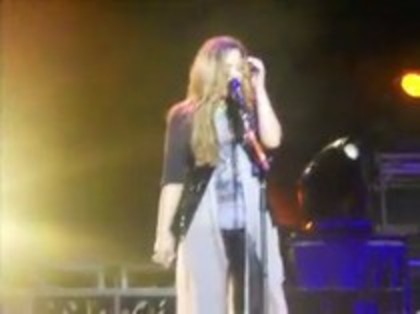 Demi Lovato - Here we go again - Caracas Venezuela (57)