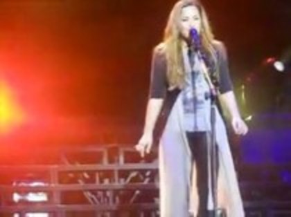 Demi Lovato - Here we go again - Caracas Venezuela (33) - Demi - Here we go again Caracas Venezuela Part oo1