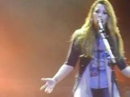Demi Lovato - Here we go again - Caracas Venezuela (964) - Demi - Here we go again Caracas Venezuela Part oo3