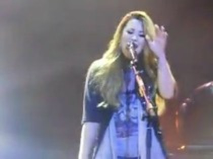 Demi Lovato - Here we go again - Caracas Venezuela (979)