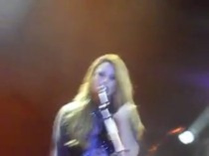 Demi Lovato - Here we go again - Caracas Venezuela (985)