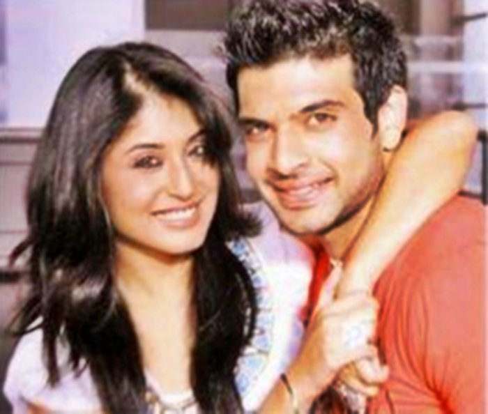 181635_109943309080597_100001947866971_85441_1143359_n - Kritika Kamra