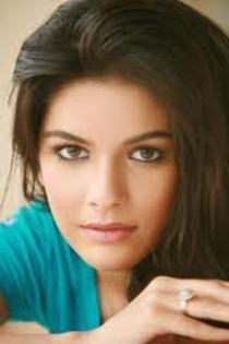 descărcare (6) - Pooja Gor