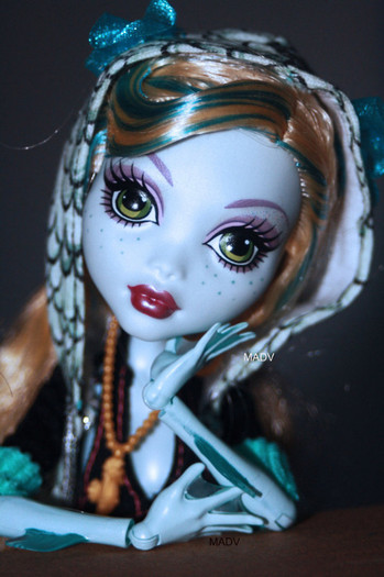 lagoona_by_mayowl-d4sje49 - monster high