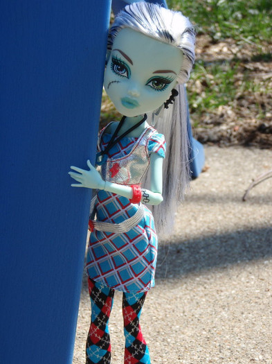 lets_play_by_darlydolls-d4te15i - monster high