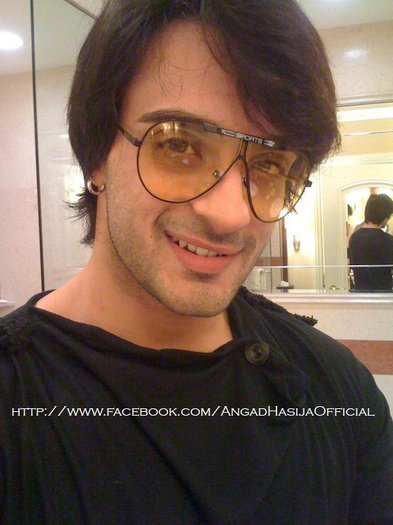 199664_209021372447399_206545479361655_909411_612015_n - Angad Hasija