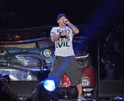 descărcare (1) - Eminem