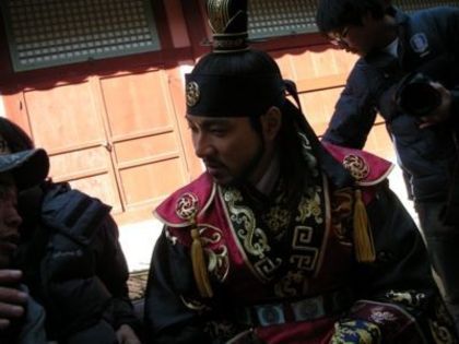 26916537_AIYNEJKKR - Printul Jumong