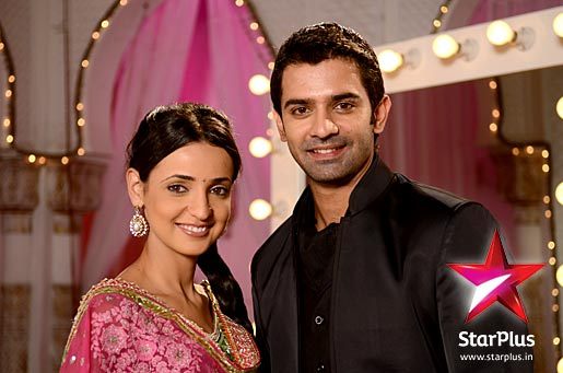 2 - Iss Pyaar Ko Kya Naam Doon - Meet The Cast