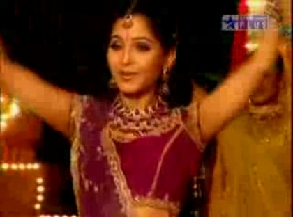 00_01_06 - jennifer winget 3
