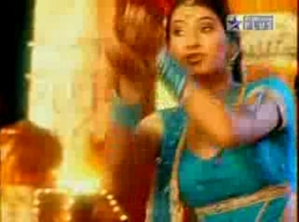 00_01_18 - jennifer winget 3