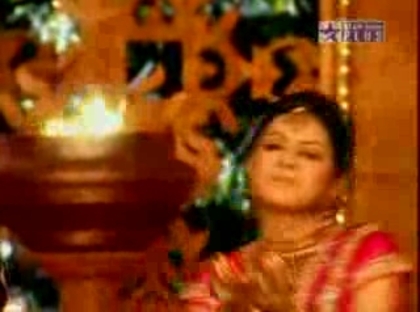 00_01_32 - jennifer winget 3