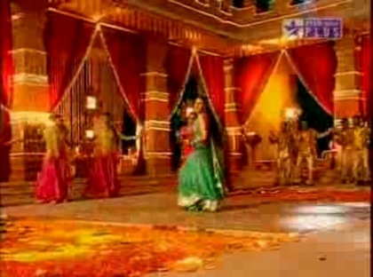 00_01_49 - jennifer winget 3