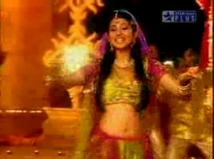 00_02_12 - jennifer winget 3