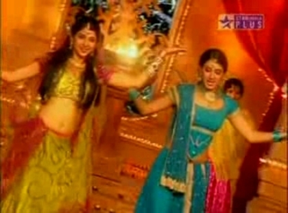 00_02_19 - jennifer winget 3