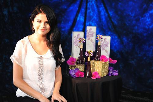 11 - Promoting her perfume---April 2012