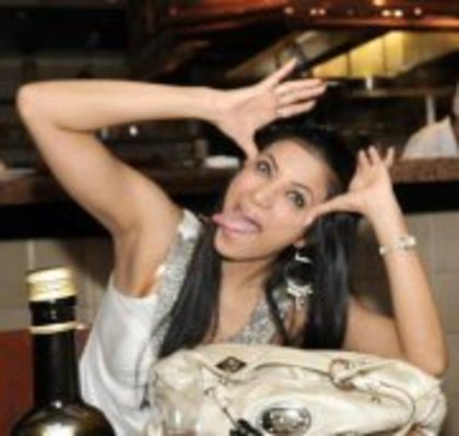 545709_214754635296226_100002850747229_327400_1220786843_a - D-Shilpa Anand-D