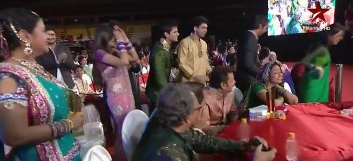 1 (75) - Iss Pyaar Ko Kya Naam Doon - Star Parivaar Awards - 2012 - Caps