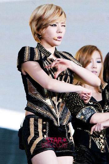 sbs-gayo-daejun-29 - Sunny o