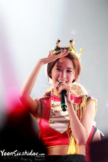 QHG2w - Yoona x