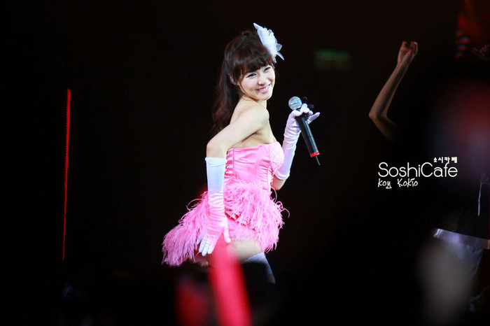 girls-generation-tour-hong-kon (3) - Tiffany o