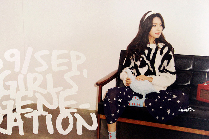 SNSD-Sooyoung-September-2012-Calendar-s-E2-99-A5neism-27985923-1500-1000
