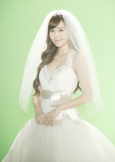 snsd-jessica-wedding-dress-wild-romance-2
