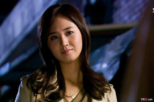 75525_371157419593492_100000977126848_1056544_1430969062_n_large - Yuri o