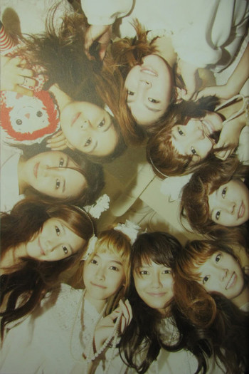m9ol7m - SNSD