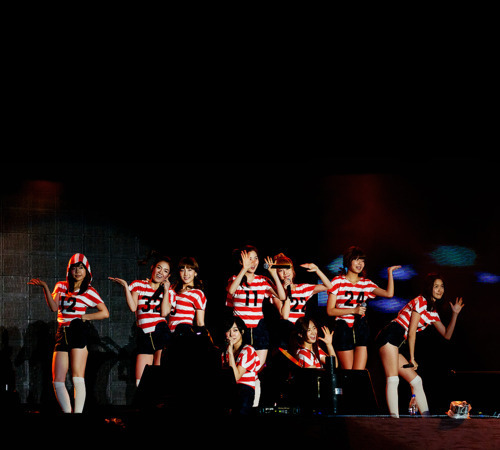 tumblr_lkhxw6nWtq1qij1feo1_500_large - SNSD