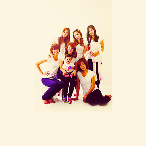 tumblr_lvba50Iric1r3mm7mo1_500_large - SNSD