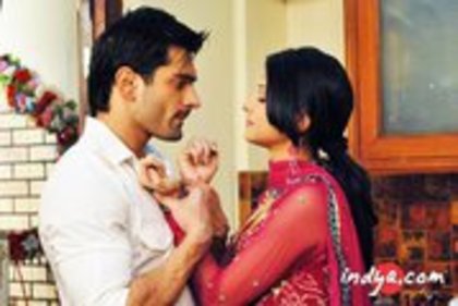 28478_132790646750037_100000573085101_250481_6192420_a - jennifer winget 3