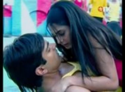 36087_457895242392_752787392_5412382_1915812_a - jennifer winget 3