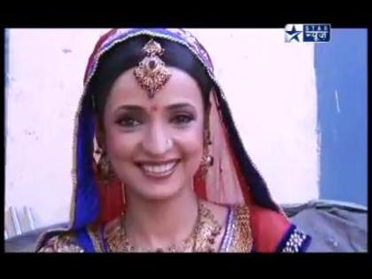 1 (13) - Iss Pyaar Ko Kya Naam Doon - SaRun Segment - SBS - 13th February - 2012 - Caps