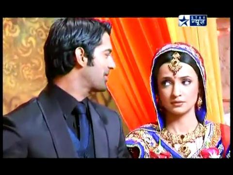 Arnav_Raizada_marries_Khushi_Kumari_Gupta_005 - Iss Pyaar Ko Kya Naam Doon - SaRun Segment - SBS - 14th February - 2012 - Caps