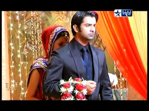 Arnav_Raizada_marries_Khushi_Kumari_Gupta_080 - Iss Pyaar Ko Kya Naam Doon - SaRun Segment - SBS - 14th February - 2012 - Caps