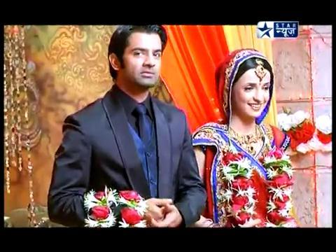 Arnav_Raizada_marries_Khushi_Kumari_Gupta_096 - Iss Pyaar Ko Kya Naam Doon - SaRun Segment - SBS - 14th February - 2012 - Caps