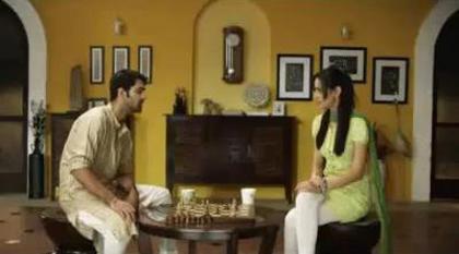 18 - Iss Pyaar Ko Kya Naam Doon - Barun And Sanaya In Dulux Paint Advert - Caps