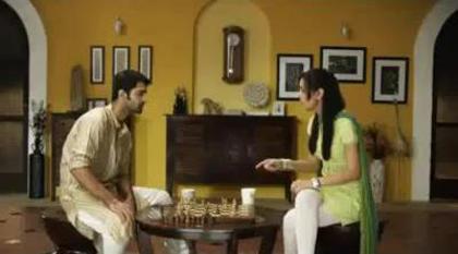 23 - Iss Pyaar Ko Kya Naam Doon - Barun And Sanaya In Dulux Paint Advert - Caps