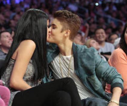 Kisss