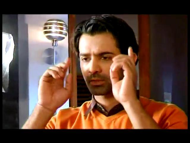 1 (104) - Iss Pyaar Ko Kya Naam Doon - SaRun - SBS - 24th February - 2012 - Caps