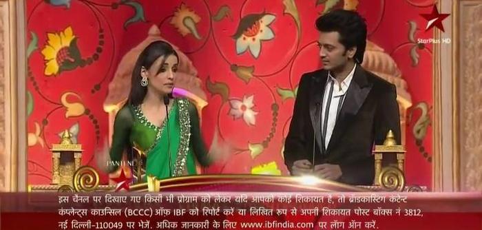 1 (9) - Iss Pyaar Ko Kya Naam Doon - Star Parivaar Awards - 2012 - xxx SANAYA xxx Hosting