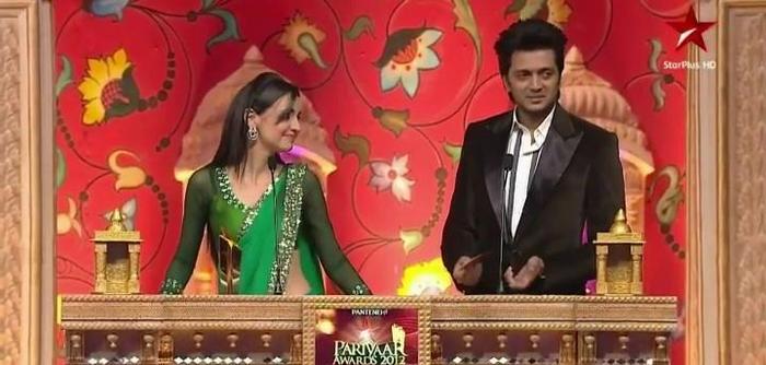 1 (12) - Iss Pyaar Ko Kya Naam Doon - Star Parivaar Awards - 2012 - xxx SANAYA xxx Hosting