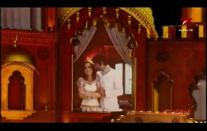 1 (4) - Iss Pyaar Ko Kya Naam Doon - SPA - 2012 - SaRun - Main Event Opening Segment - Caps