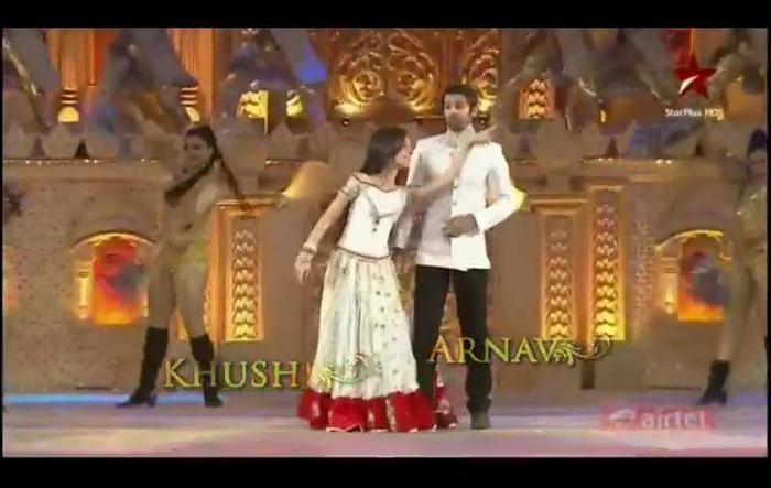 1 (15) - Iss Pyaar Ko Kya Naam Doon - SPA - 2012 - SaRun - Main Event Opening Segment - Caps