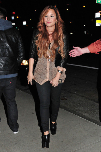 Demi+Lovato+Demi+Lovato+Hits+Apple+IZ3WtM_sDuVl