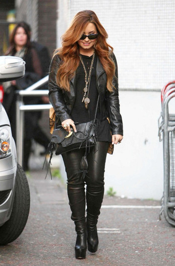 Demi+Lovato+Demi+Lovato+Leaves+ITV+Daybreak+cvGWmzT8tCHl