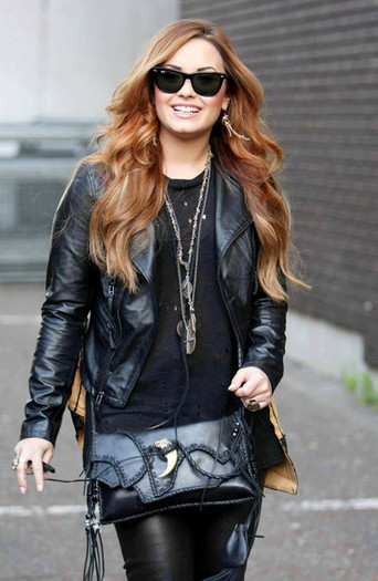 Demi+Lovato+Demi+Lovato+Leaves+ITV+Daybreak+vJblAH6jbGGl