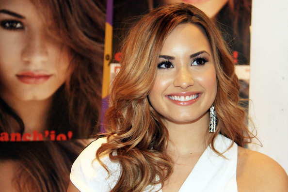 Demi+Lovato+Demi+Lovato+Promotes+New+Album+j9TtSjPbzZAl